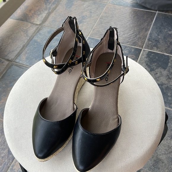 Back zip wedge espadrilles in excellent condition - Picture 2 of 11